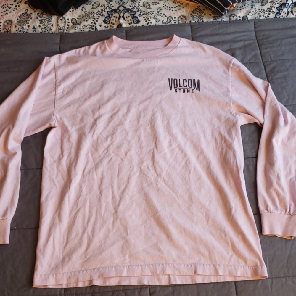 🔥BOGO🔥 Light pink volcom tee